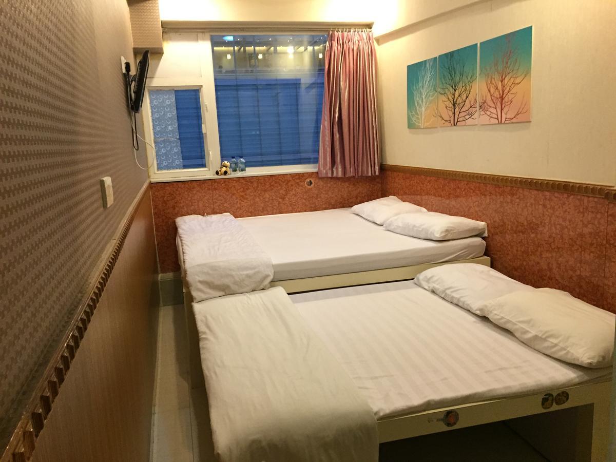 Just Inn On Nathan Road Гонконг Экстерьер фото