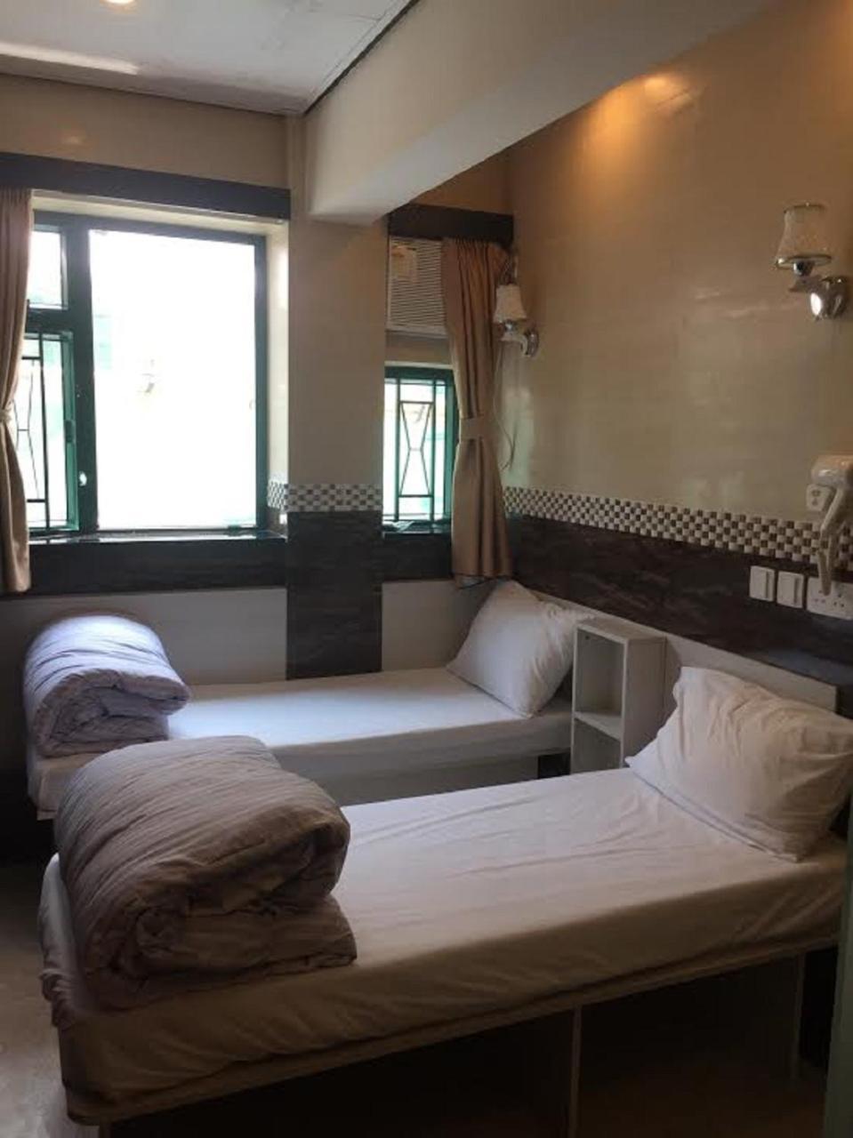 Just Inn On Nathan Road Гонконг Экстерьер фото